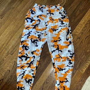 Kylie Jenner Camo Sweat pants